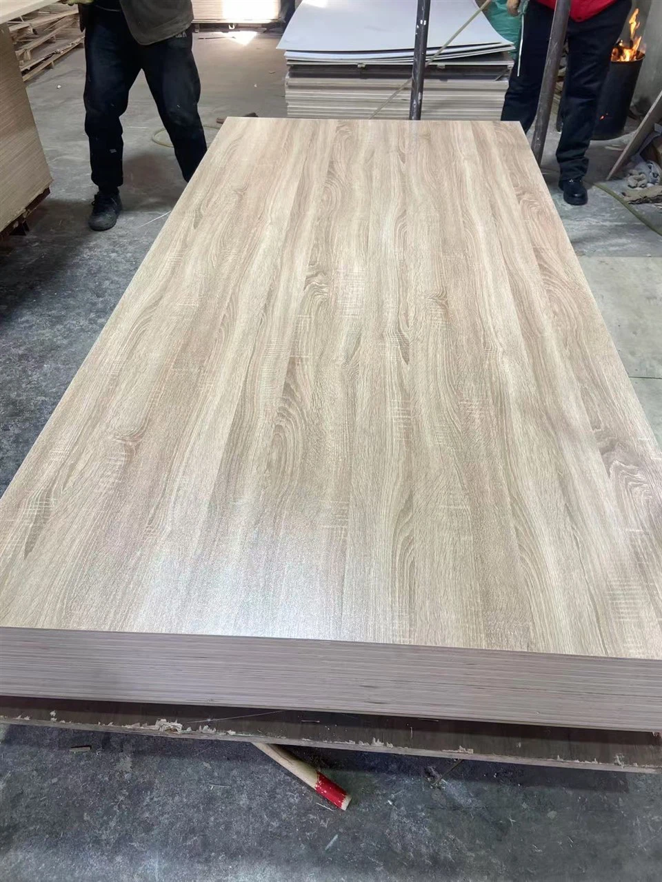 Високоякісна 11-шарова меламінова морська фанера товщиною 18 мм